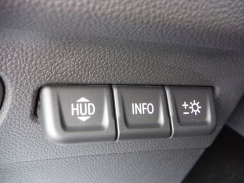 Used 2023 Buick Envision Avenir AWD/4WD image 27