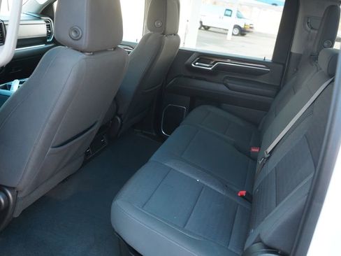 Used 2024 Chevrolet Silverado 2500 LT AWD/4WD image 28