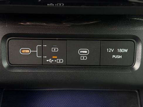 Used 2025 Hyundai Tucson Limited FWD image 33