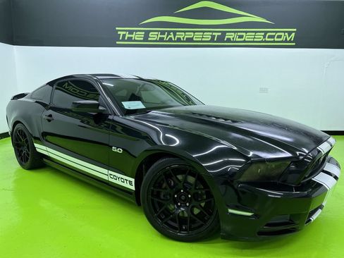 Used 2013 Ford Mustang GT Premium w/ Electronics Pkg RWD image 1