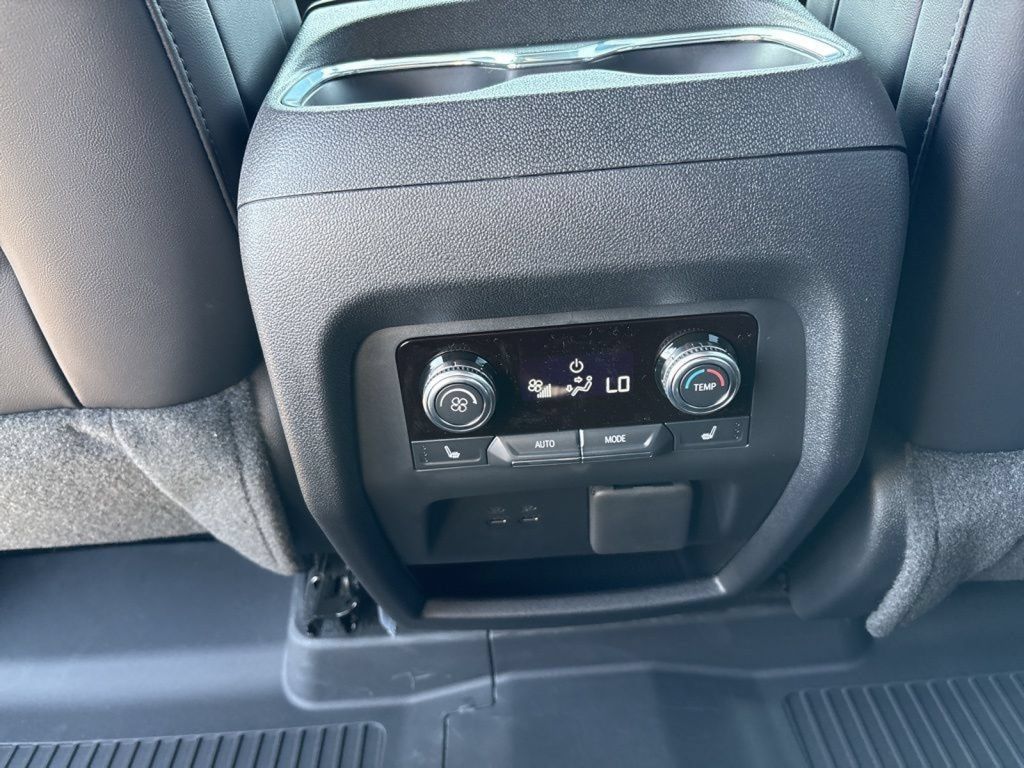 New 2026 GMC Acadia Denali w/ Super Cruise Package AWD/4WD image 30