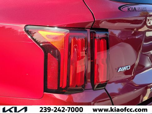 Used 2022 Kia Sorento SX AWD/4WD image 7