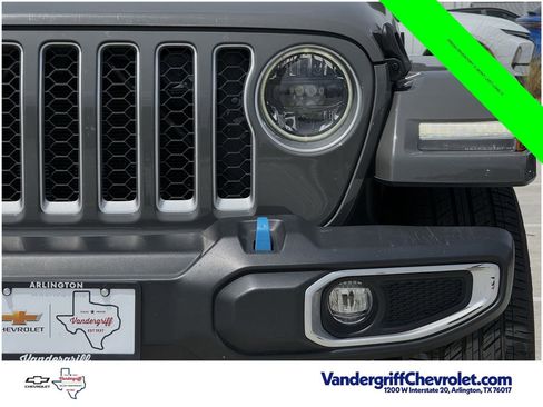 Used 2023 Jeep Wrangler Unlimited Sahara AWD/4WD image 8