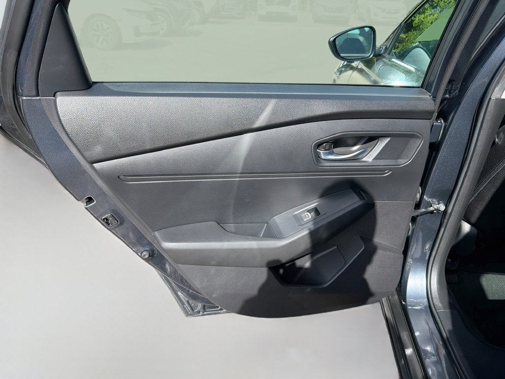 Certified 2025 Honda Accord LX image 25