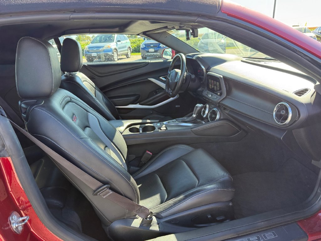 Used 2016 Chevrolet Camaro SS RWD image 35