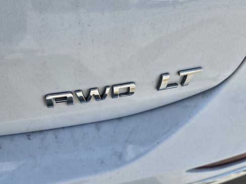 Used 2020 Chevrolet Equinox LT image 14