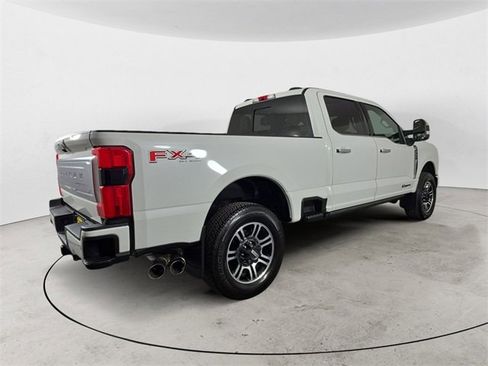 Certified 2024 Ford F350 Platinum image 5