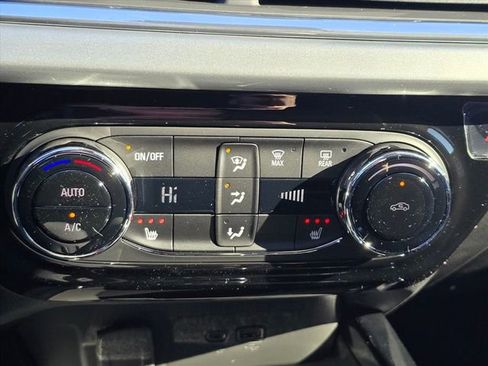 New 2026 Chevrolet Trax LT w/ Driver Confidence Package image 25