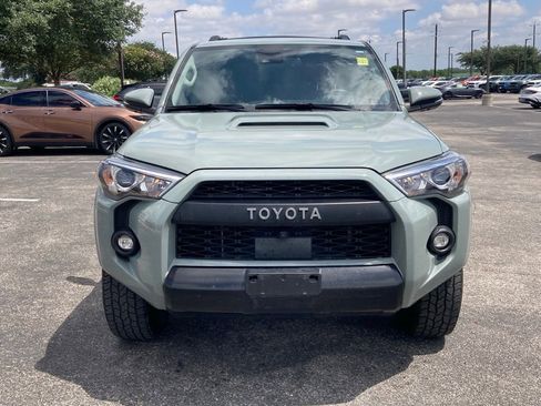 Used 2022 Toyota 4Runner TRD Off-Road Premium AWD/4WD image 2