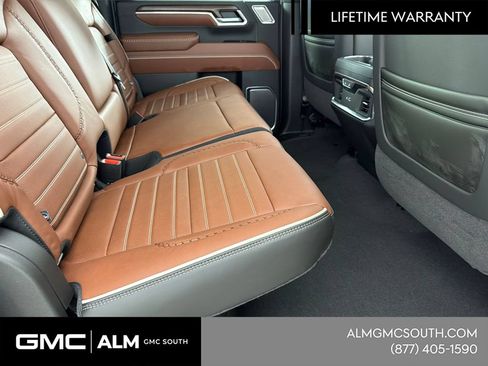 New 2026 GMC Sierra 2500 Denali Ultimate AWD/4WD image 17