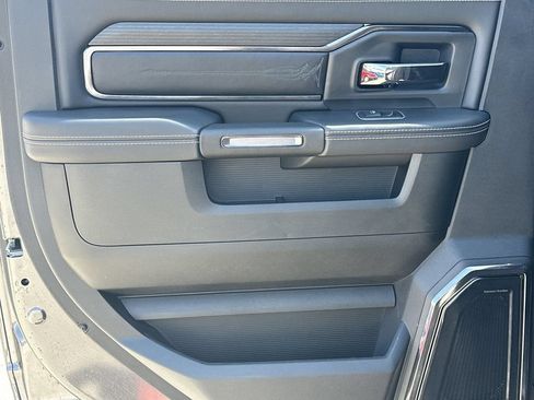 Used 2022 RAM 2500 Limited AWD/4WD image 22