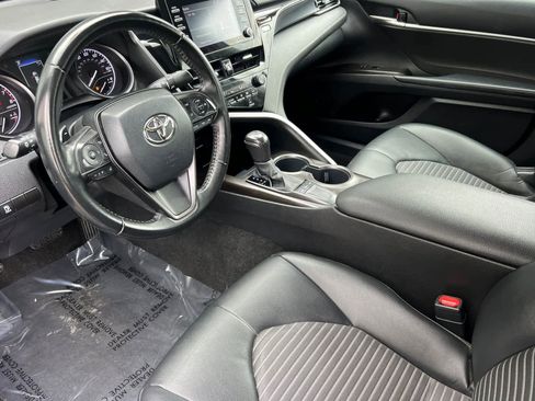 Certified 2022 Toyota Camry SE FWD image 11