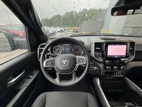 New 2026 RAM 1500 Express AWD/4WD image 9