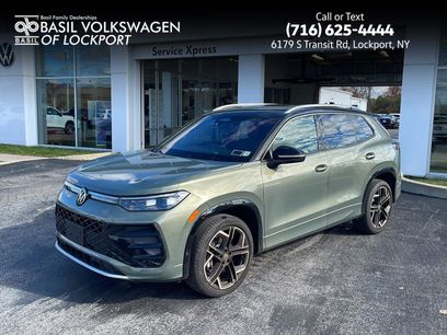 Used 2025 Volkswagen Tiguan SEL R-Line