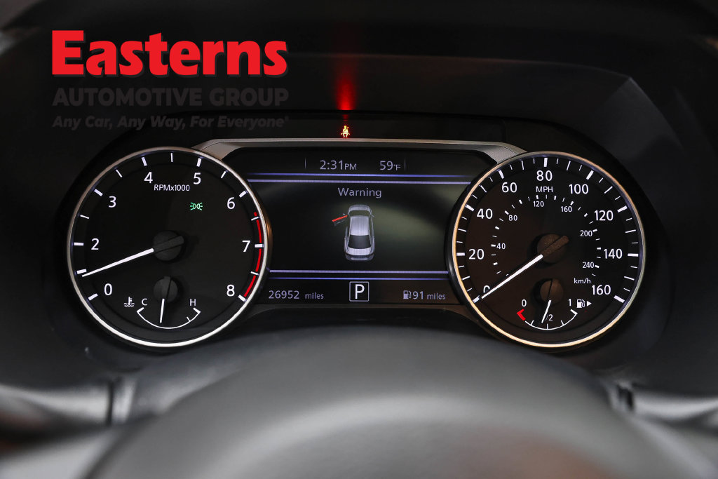 Used 2022 Nissan Sentra SR w/ SR Premium Package FWD image 19