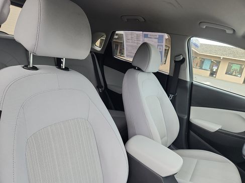 Certified 2023 Hyundai Kona SEL AWD/4WD image 32