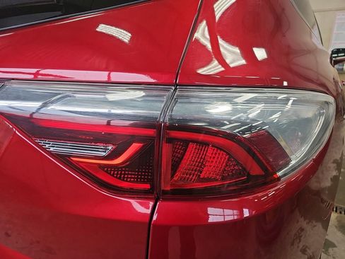 Used 2024 Buick Enclave Premium image 34