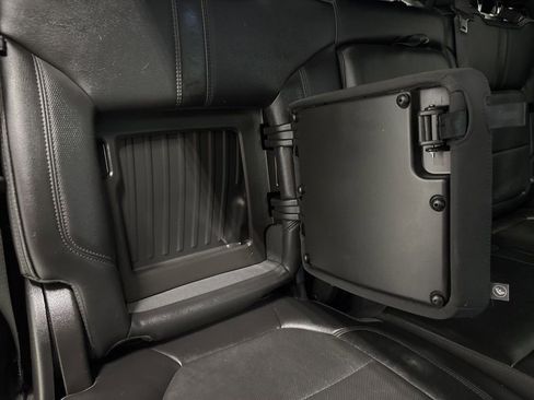 Used 2019 Chevrolet Silverado 1500 High Country AWD/4WD image 37