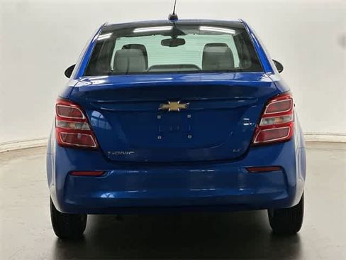 Used 2018 Chevrolet Sonic LT image 4