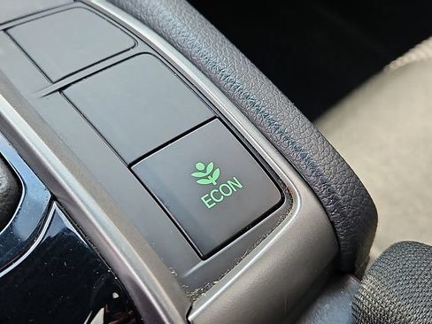 Certified 2021 Honda Civic EX image 25