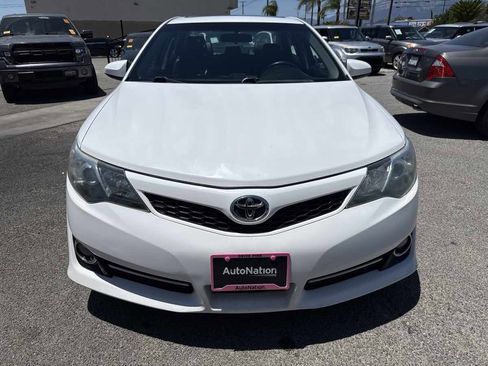 Used 2012 Toyota Camry SE FWD image 2