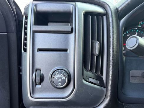 Used 2017 Chevrolet Silverado 1500 LT w/ LT Eassist Package image 5