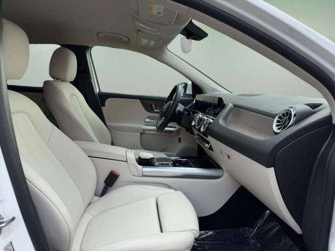 Certified 2023 Mercedes-Benz GLA 250 4MATIC image 28