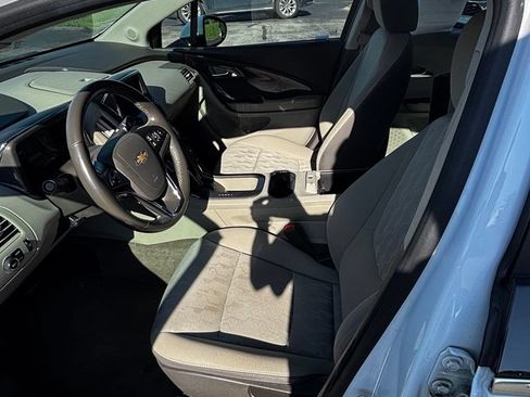 Used 2013 Chevrolet Volt w/ Enhanced Safety Package 1 FWD image 6