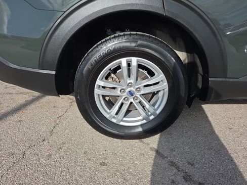 Used 2023 Ford Explorer XLT w/ Equipment Group 202A image 10