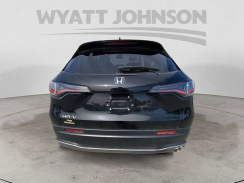 Used 2025 Honda HR-V Sport image 8