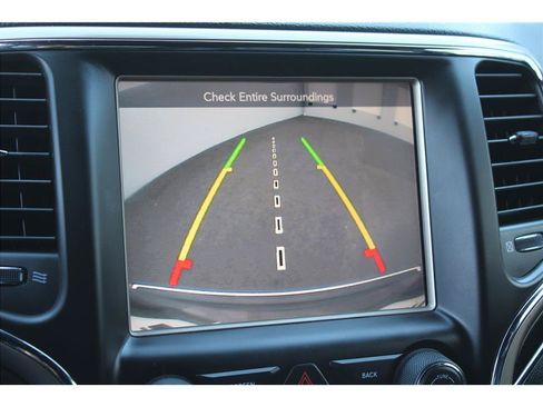 Used 2015 Jeep Grand Cherokee Limited w/ Luxury Group II AWD/4WD image 25