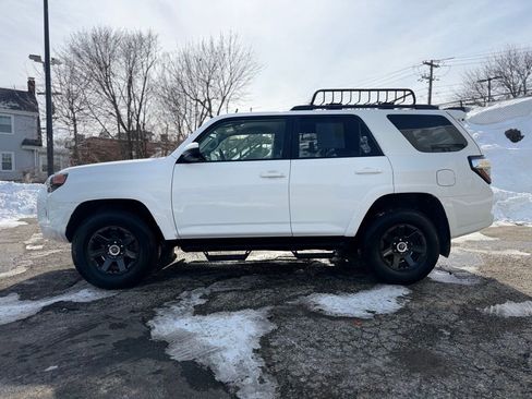 Used 2022 Toyota 4Runner Trail Special Edition image 3