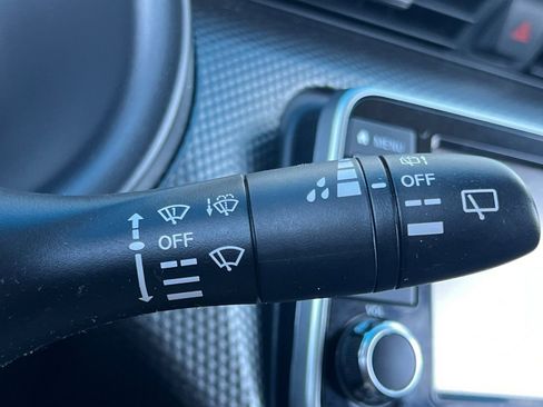 Used 2020 Nissan Kicks S FWD image 50