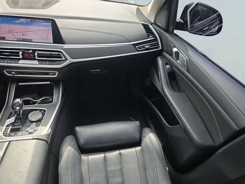 Used 2020 BMW X7 xDrive40i w/ Premium Package AWD/4WD image 16