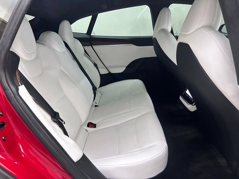 Used 2022 Tesla Model S AWD/4WD image 15