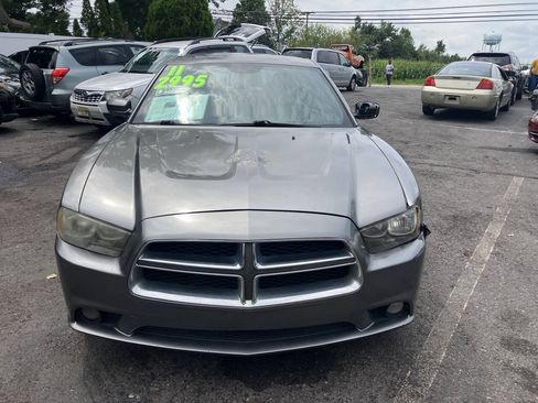Used 2011 Dodge Charger Rallye RWD image 4