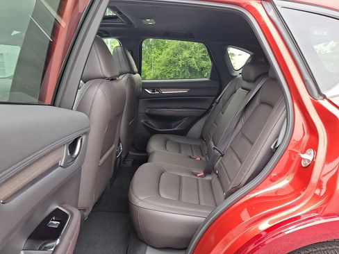 Certified 2023 MAZDA CX-5 Signature AWD/4WD image 11