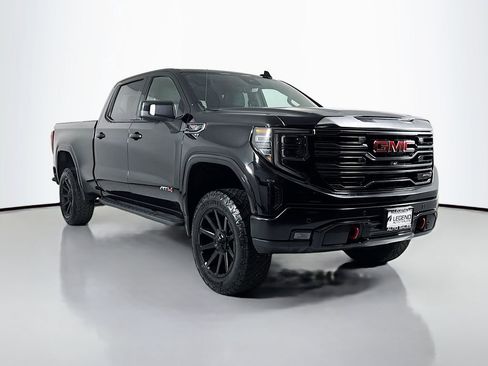 Used 2022 GMC Sierra 1500 AT4 w/ AT4 Premium Package AWD/4WD image 3