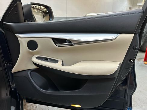 Used 2019 INFINITI QX50 Luxe image 8