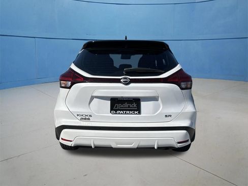 Used 2023 Nissan Kicks SR FWD image 10
