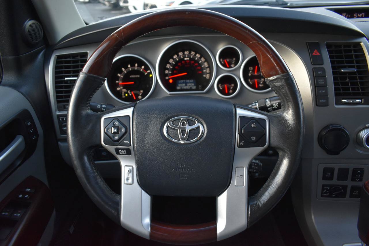 Used 2014 Toyota Sequoia Platinum RWD image 14