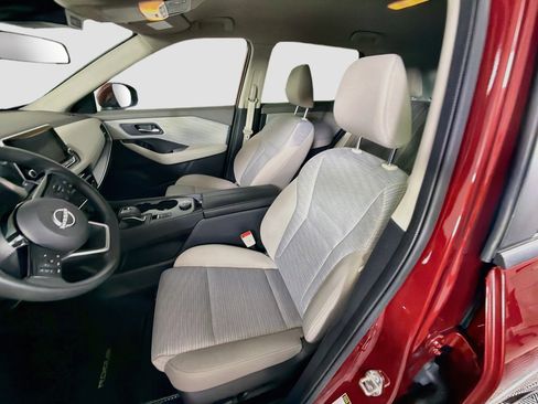 Used 2023 Nissan Rogue SV AWD/4WD image 13