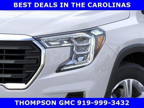 New 2023 GMC Terrain SLE image 13