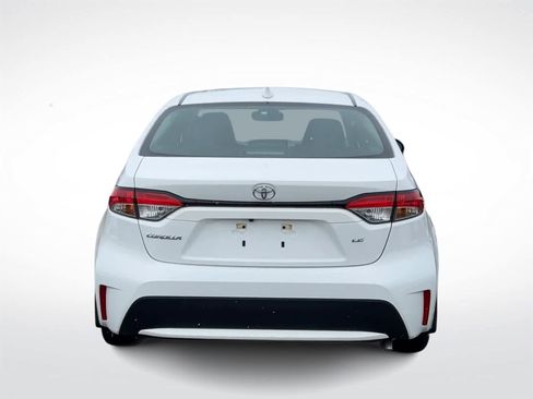 Used 2020 Toyota Corolla LE image 8