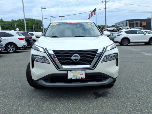 Used 2023 Nissan Rogue SV w/ SV Premium B Package AWD/4WD image 2