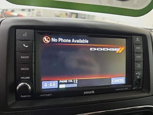 Used 2018 Dodge Grand Caravan SE w/ UConnect Hands-Free Group image 16