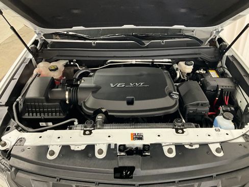 Used 2022 Chevrolet Colorado Z71 AWD/4WD image 11