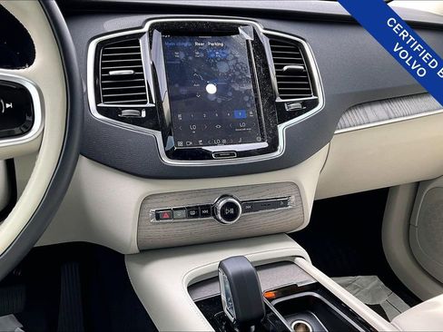 Used 2025 Volvo XC90 T8 Plus w/ Protection Package Premier image 8