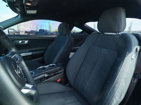 Used 2019 Ford Mustang Coupe RWD image 25