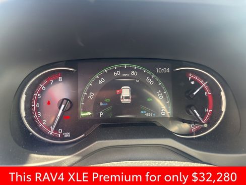 Used 2023 Toyota RAV4 XLE Premium image 22